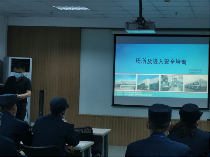 發(fā)揮“兵帶兵”“傳幫帶”作用,助力新隊員快速成長-2-s.jpg